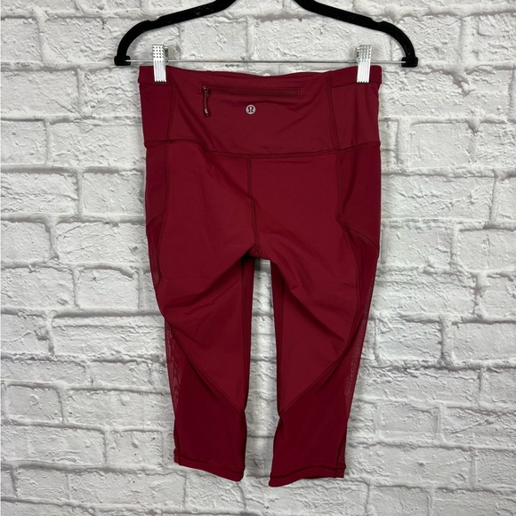 Lululemon Capri mesh legging size 6 - Picture 4 of 6